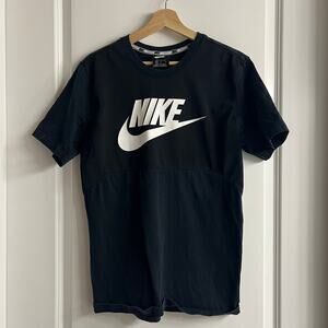 Nike Men’s Logo T-Shirt Size Medium Black